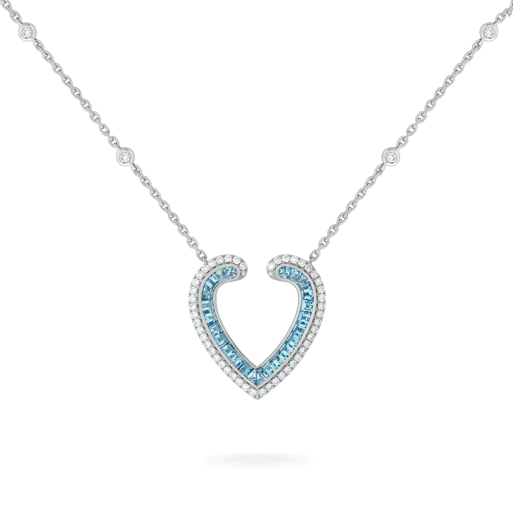 Garrard Aloria jewellery Collection calibre cut aquamarine pendant in 18ct white gold with Diamonds 2017066 Hero View