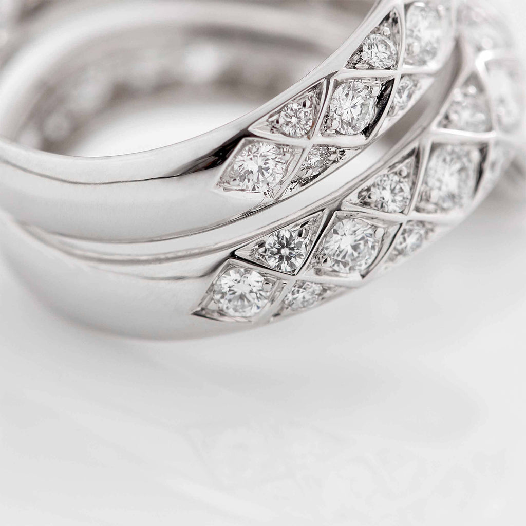 Garrard Muse Serpent Diamond Ring In 18ct White Gold with Blue Sapphires 2016013 closeup3