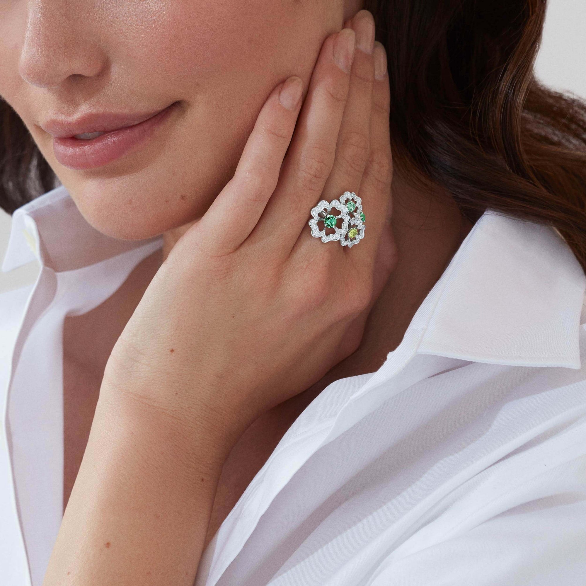 Garrard Tudor Rose Petal Green Sapphire Ring 2017467 Model 1